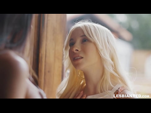 ❤️ Djevojka dolazi kući nekoliko mjeseci kasnije i na kraju jede mačkicu svoje maćehe Ruski porno na hr.niceporn.ru ❤